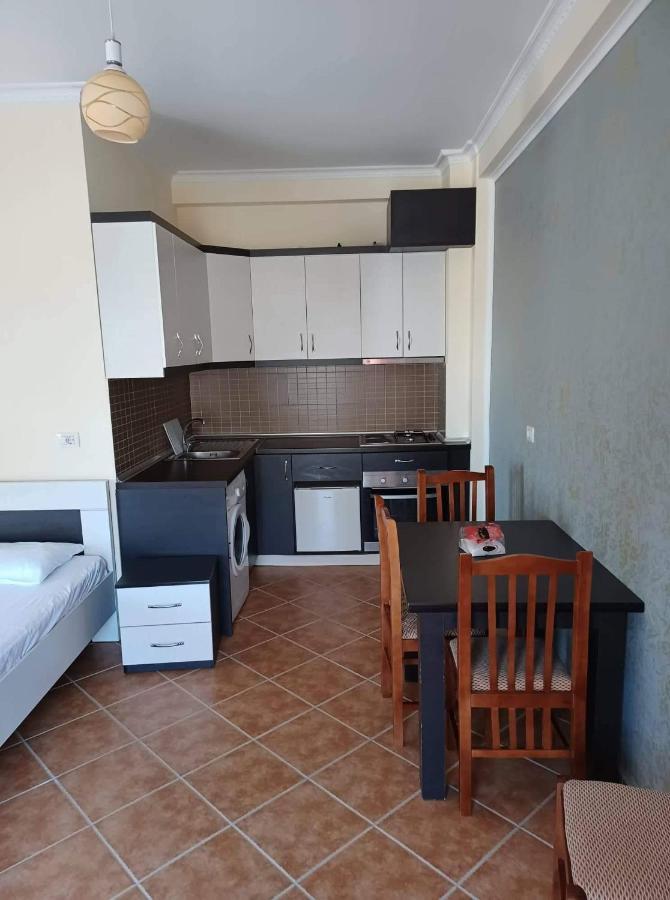 Ari Apartaments Vlorë Exterior foto