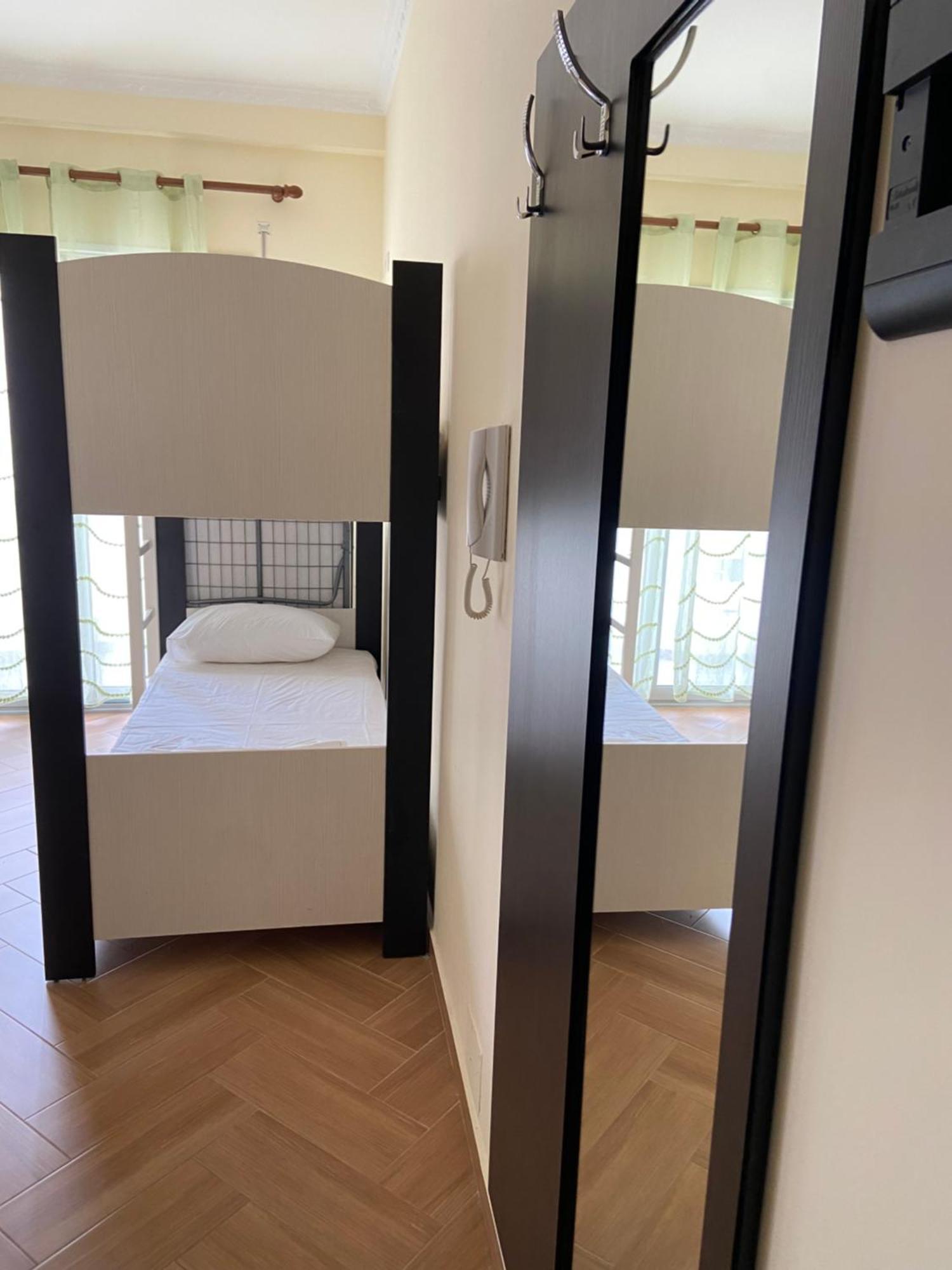 Ari Apartaments Vlorë Exterior foto